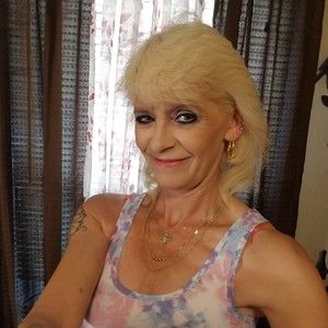 Meet your Posher, Carolyn